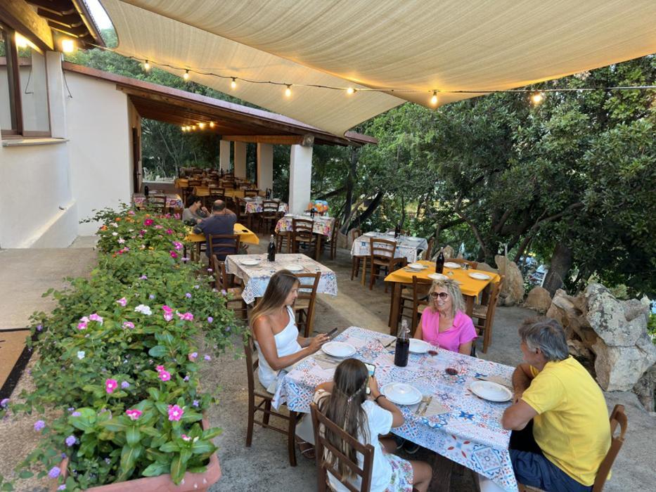 Agriturismo Piperedda Irgoli Eksteriør billede
