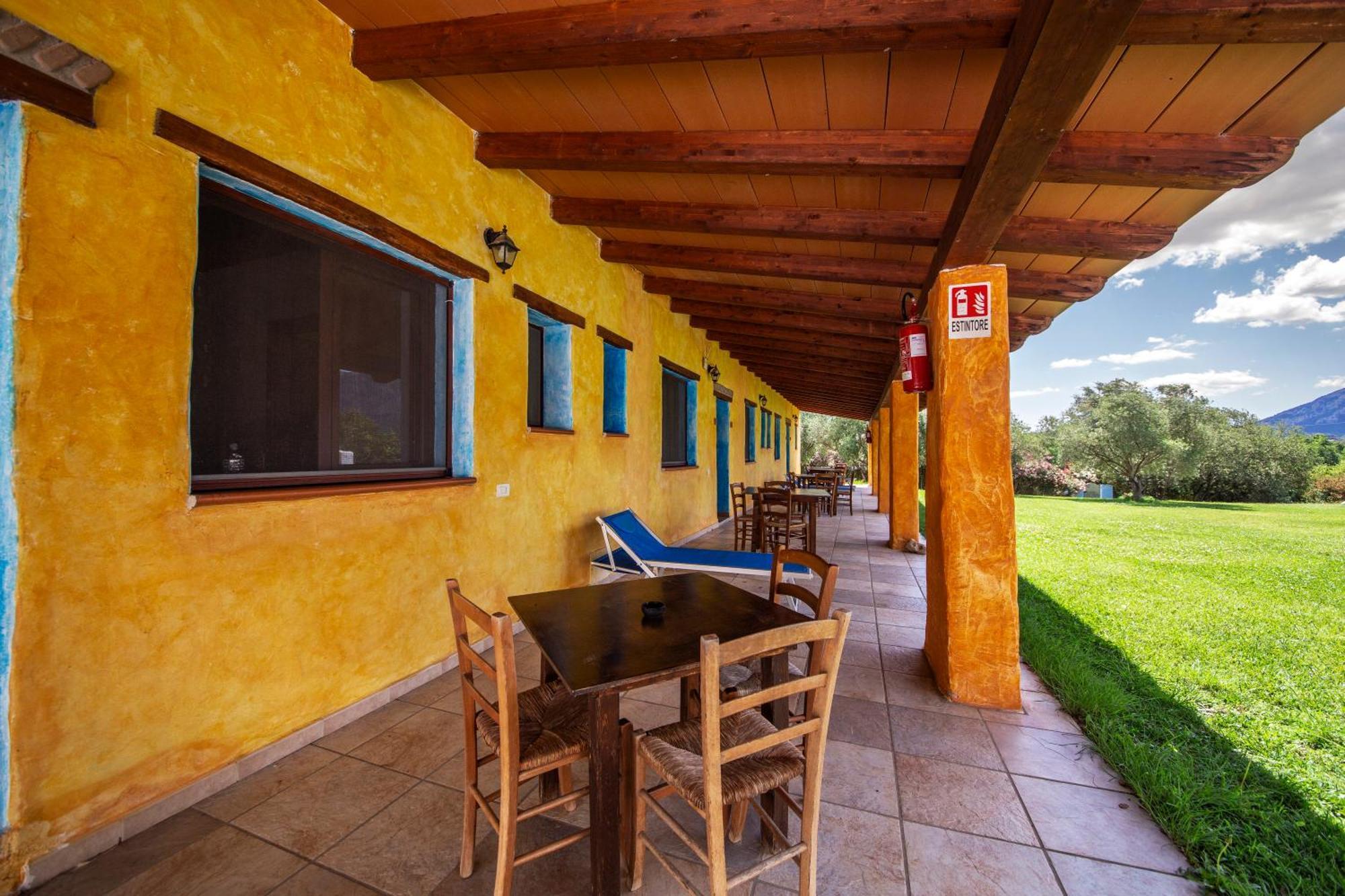 Agriturismo Piperedda Irgoli Eksteriør billede